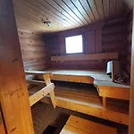 Vaehaereinari, Moekki Yllaeksellae Chalet