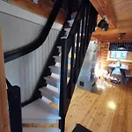 Vaehaereinari, Moekki Yllaeksellae Chalet *