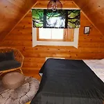 Vaehaereinari, Moekki Yllaeksellae