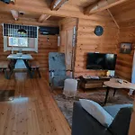 Vaehaereinari, Moekki Yllaeksellae Chalet Yllasjarvi