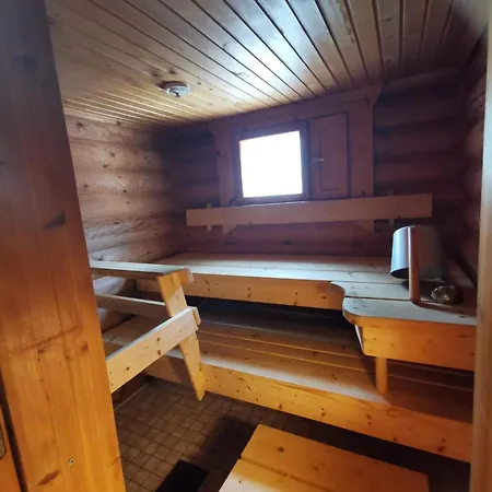 Vaehaereinari, Moekki Yllaeksellae Alpstuga