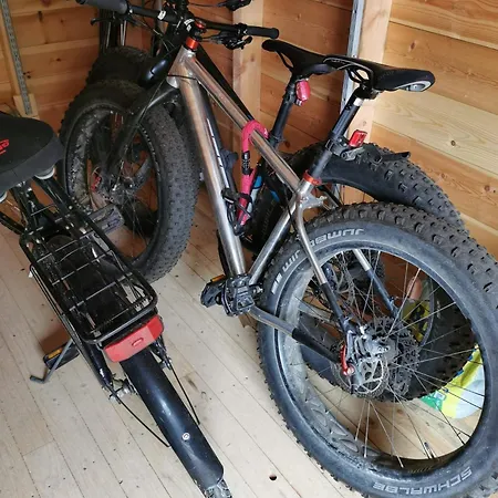 Vaehaereinari, Moekki Yllaeksellae *