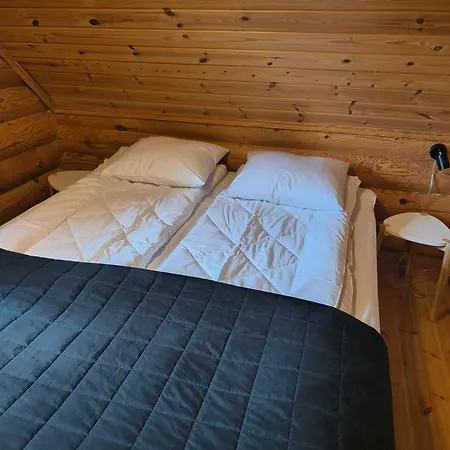 Alpstuga Vaehaereinari, Moekki Yllaeksellae