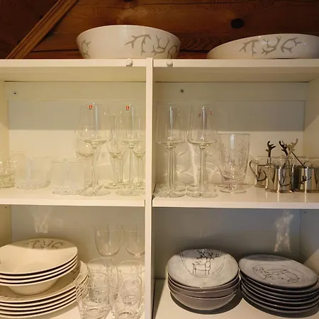 Vaehaereinari, Moekki Yllaeksellae * Ylläsjärvi