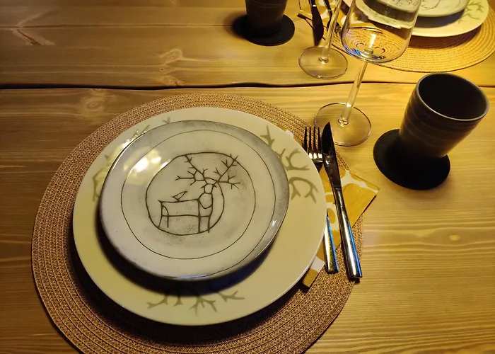 Vaehaereinari, Moekki Yllaeksellae Chalet *