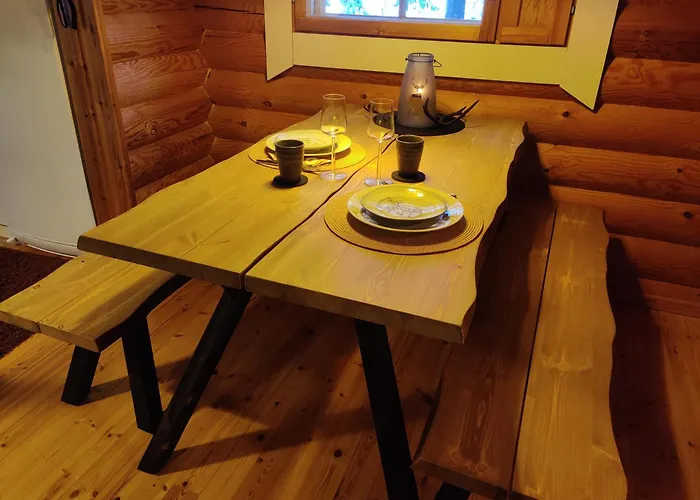 木屋 Vaehaereinari, Moekki Yllaeksellae *