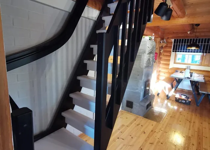 Vaehaereinari, Moekki Yllaeksellae Chalet *