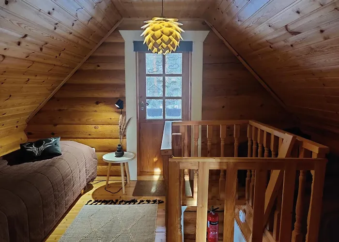 木屋 Vaehaereinari, Moekki Yllaeksellae Ylläsjärvi