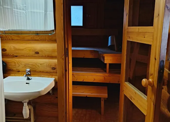 Vaehaereinari, Moekki Yllaeksellae 木屋